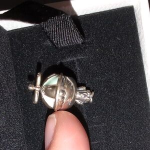 Pandora spinning hat boy charm